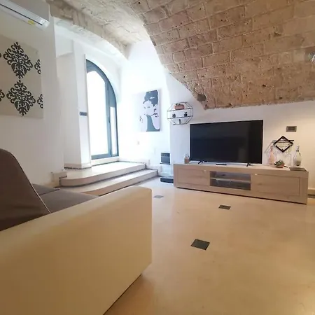 Апартаменти Dimora Santa Teresa *